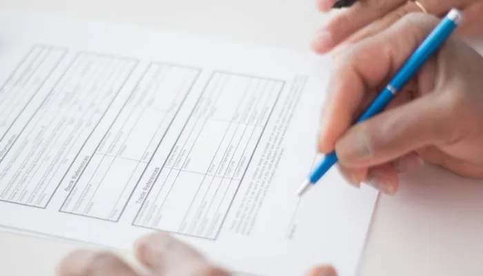 Formulario oficial de un vehículo revisado antes de comprar un carro usado